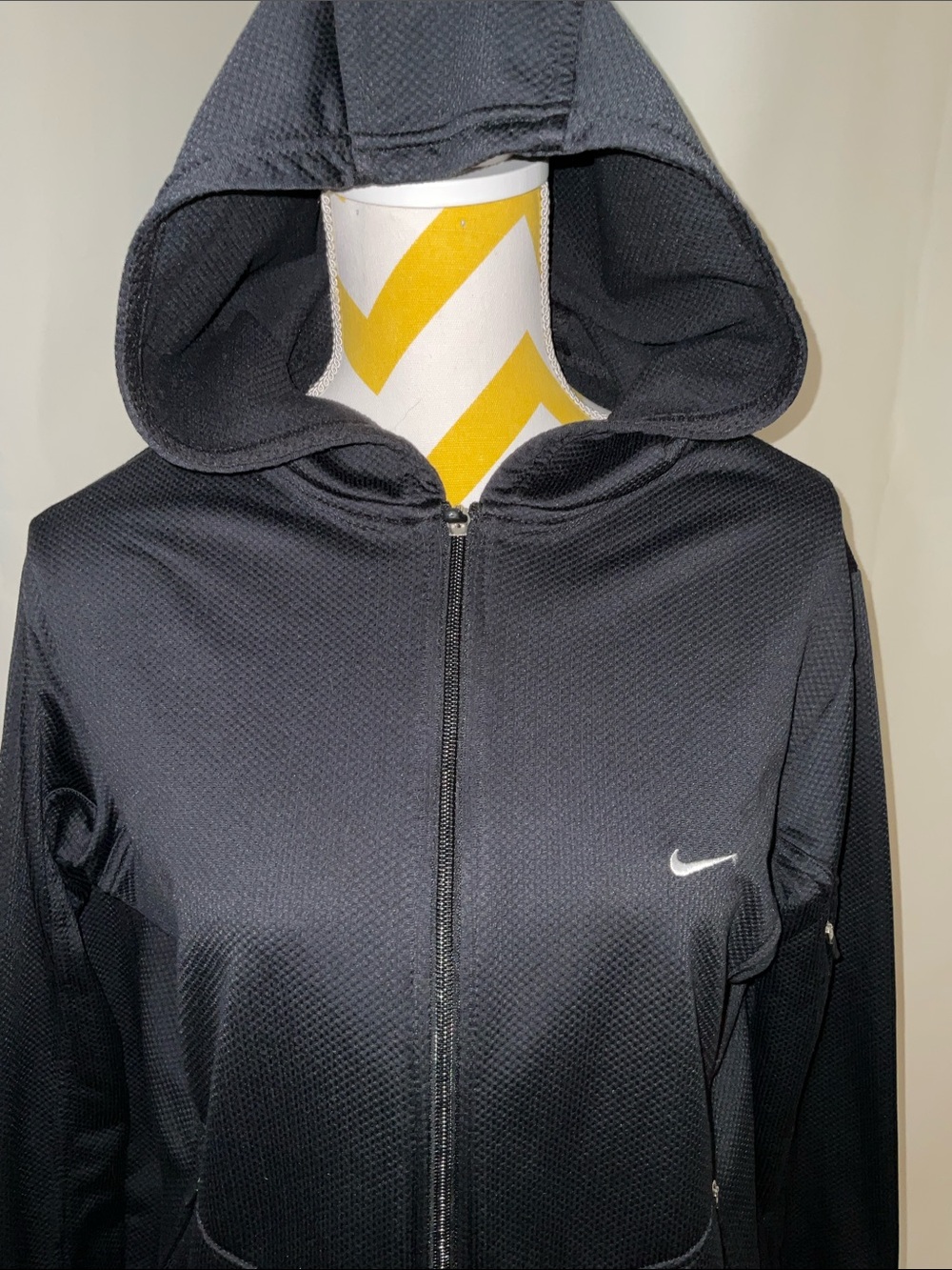 Nike Sphere Dry Black Hooded Zip Jacket - Picture 2 of 7
